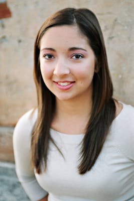 Lea, 22
