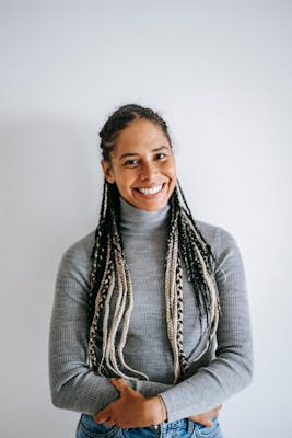 Anna, 26